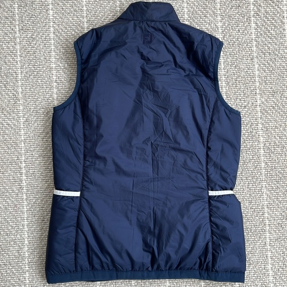 FootJoy Women’s Insulated Vest Women’s Size Small S - LIKE NEW! reversible - Picture 2 of 6